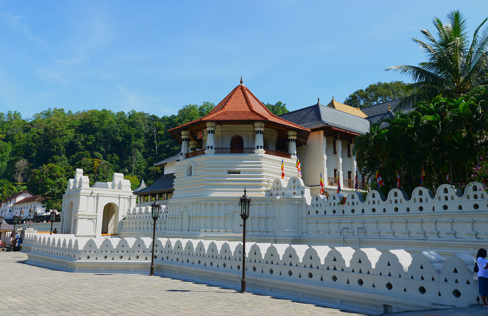 Temple of the Tooth in Kandy